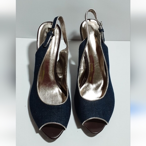 Chic Denim Jean and Silver Peep Toe Heels 9 - Picture 1 of 1